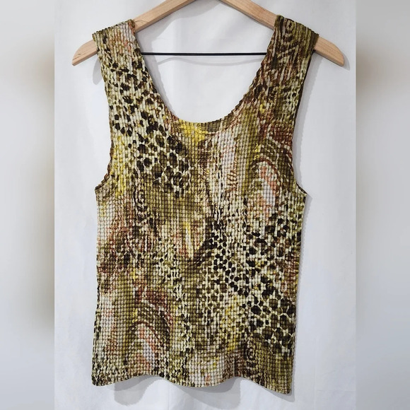 Nicola‎ Womens Crinkle Top Size XL Green Animal Print Scrunch Mobwife 90s Y2K - Picture 6 of 7